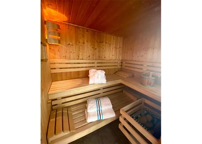 Anna Whg2 Brinkmannhaus 4-sterne - Viel Platz Strandnah Sauna Terrasse Grill * Ostseebad Heringsdorf